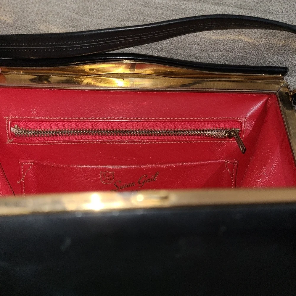 Designer Susan Gail‎ original black handbag red interior vintage